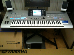 Yamaha Tyros 4